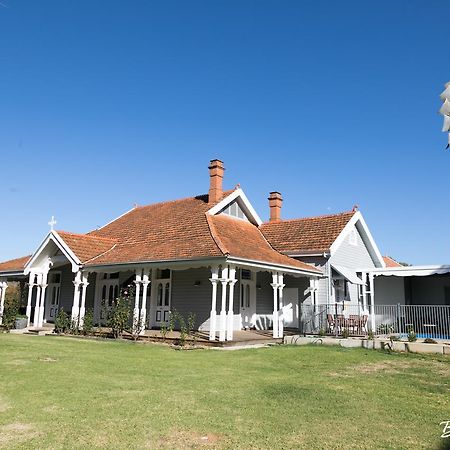 האיי The Convent Boutique Accommodation מראה חיצוני תמונה