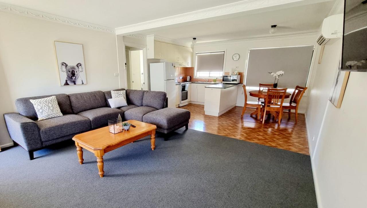 האיי The Convent Boutique Accommodation מראה חיצוני תמונה