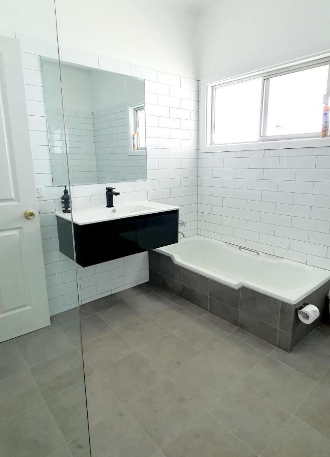 האיי The Convent Boutique Accommodation מראה חיצוני תמונה
